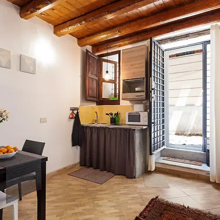 Lovely Studio Near The Cathedral * Палермо